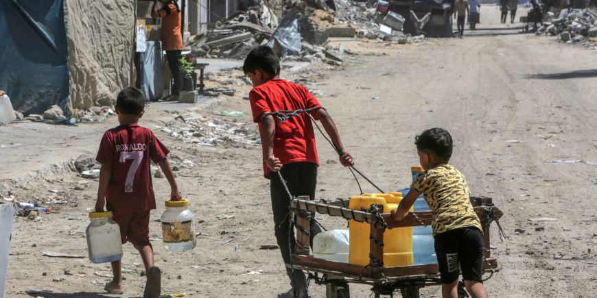 GAZA: OLTRE 700 GIORNI DI GUERRA, A PAGARE IL PREZZO PIÙ ALTO SONO I BAMBINI