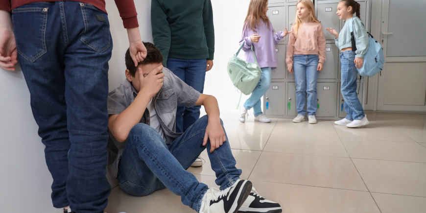 GIOVANI E VIOLENZA NORMALIZZATA: QUANDO L’AGGRESSIVITÀ DIVENTA PARTE DEL QUOTIDIANO