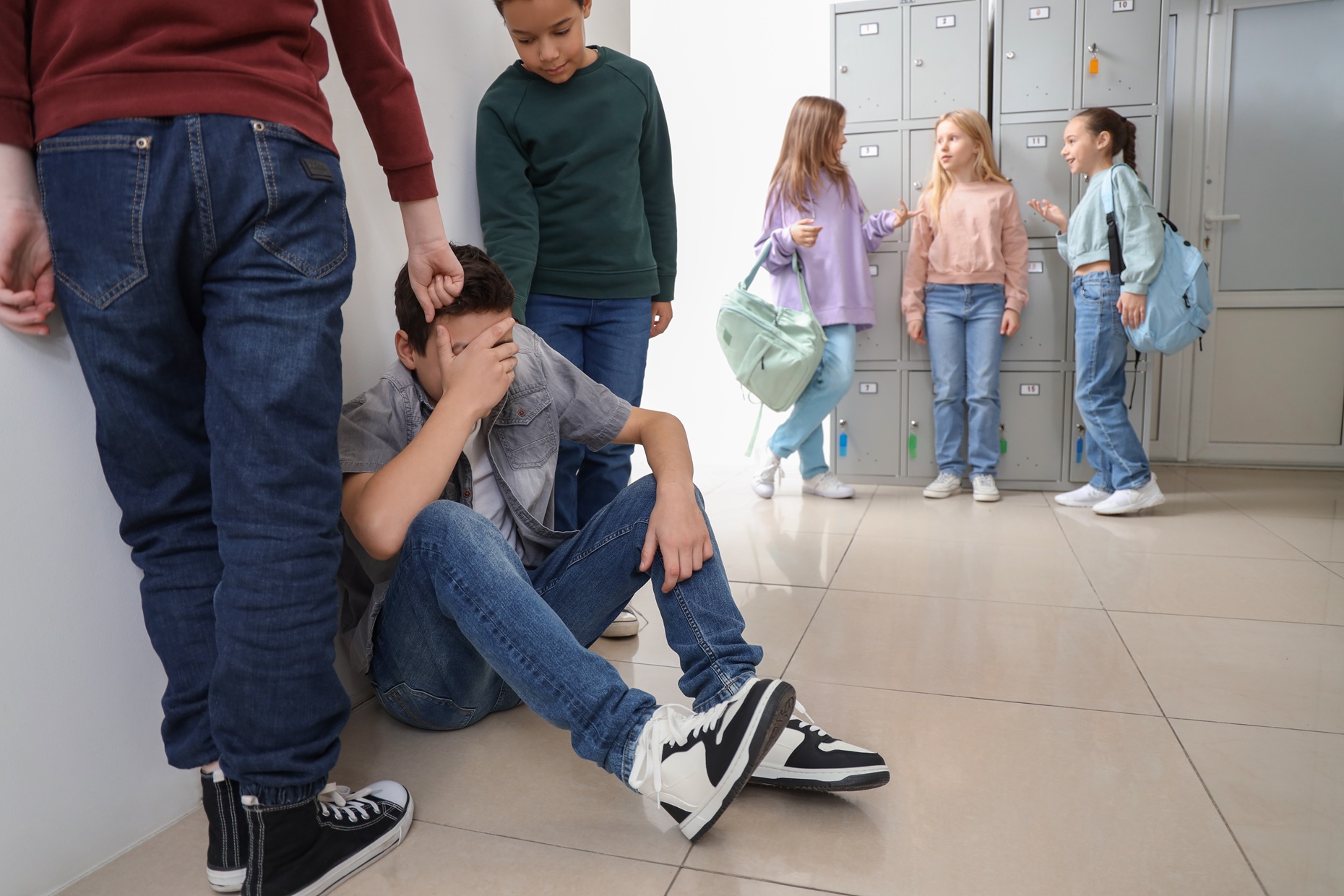 GIOVANI E VIOLENZA NORMALIZZATA: QUANDO L’AGGRESSIVITÀ DIVENTA PARTE DEL QUOTIDIANO