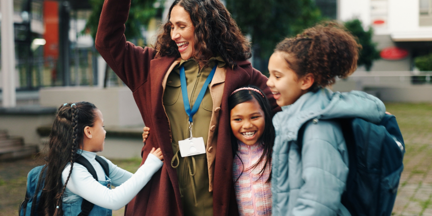 ABILITAZIONI DA 30 CFU E SOSTEGNO ESTERO: IL NODO IRRISOLTO CHE BLOCCA MIGLIAIA DI DOCENTI