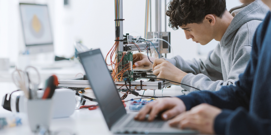 ISTITUTI TECNICI, AL VIA IL NUOVO ORDINAMENTO: COSA CAMBIA DAVVERO